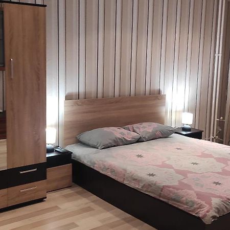 Apartamento Apartament Kostov Sliven Exterior foto